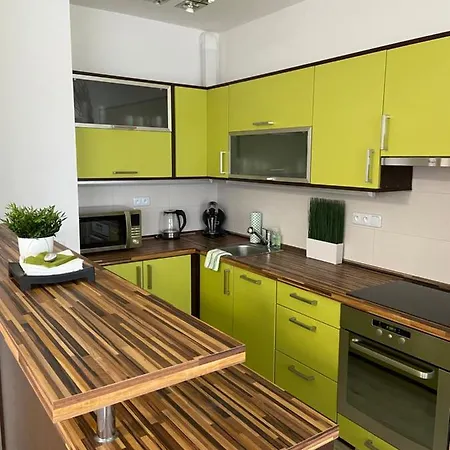 شقة Apartman Maxi